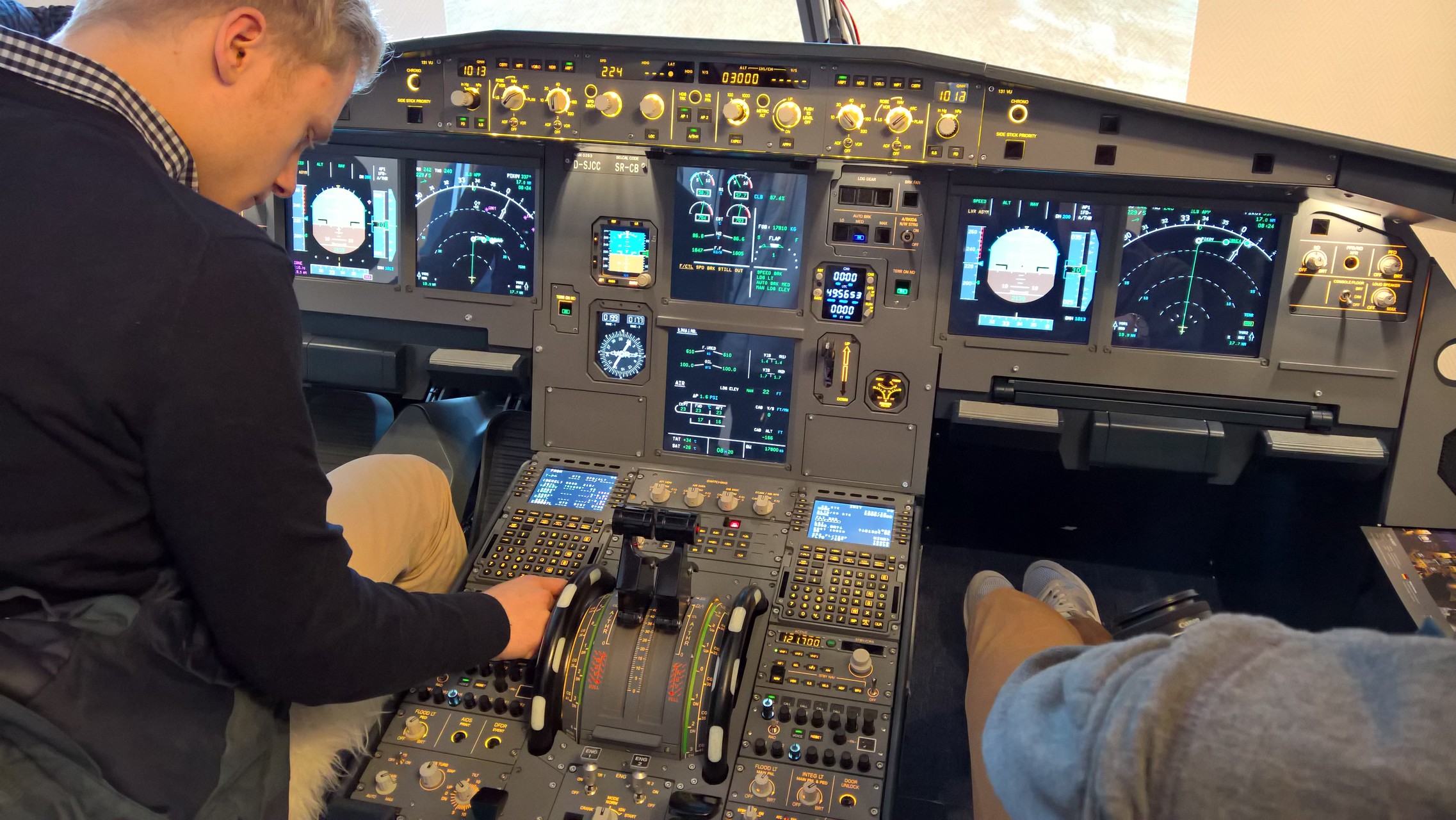 A320 cockpit